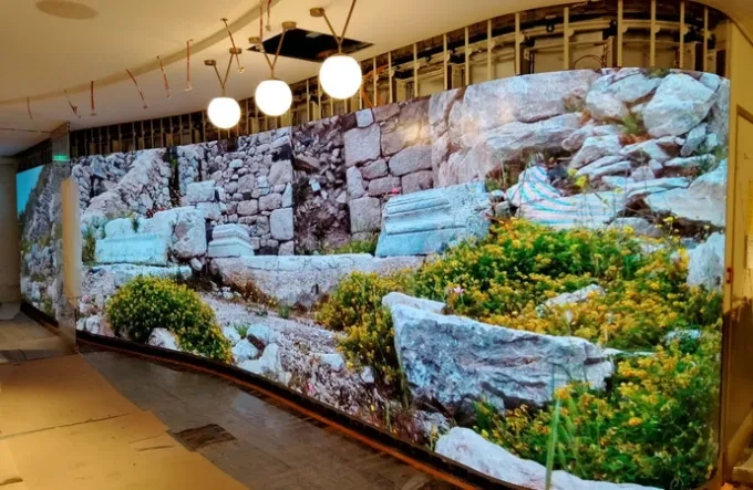 Spectrum of the Seas
